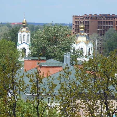 Миргород. Квартира Посуточно Центр. Евроремонт Buitenkant foto